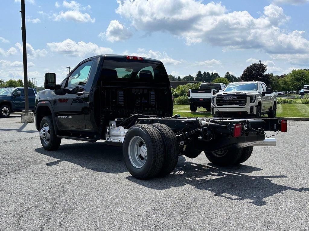 2026 GMC Sierra 3500 HD Chassis Cab Pro