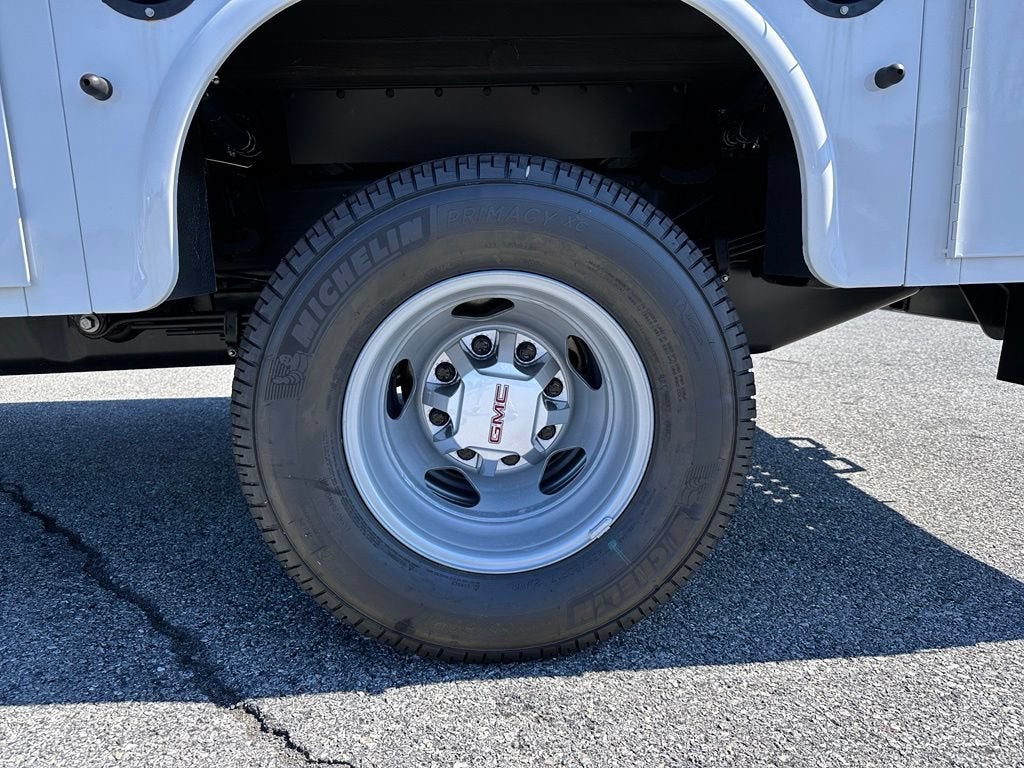 2026 GMC Sierra 3500 HD Chassis Cab Pro