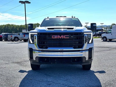 2026 GMC Sierra 3500 HD Chassis Cab Pro