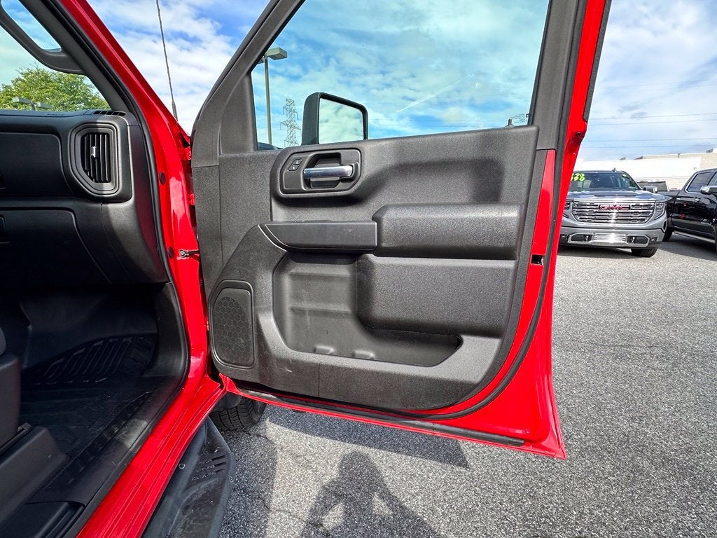 2025 GMC Sierra 3500 HD Chassis Cab Pro
