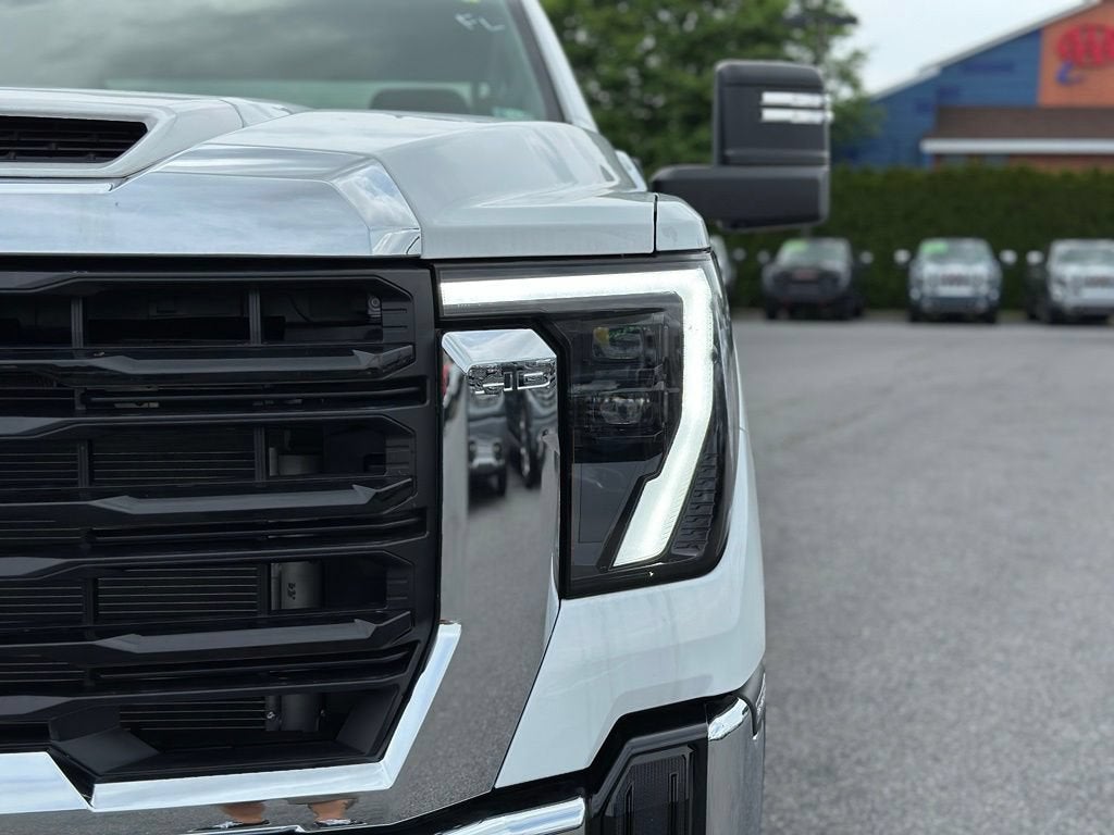 2026 GMC Sierra 3500 HD Pro