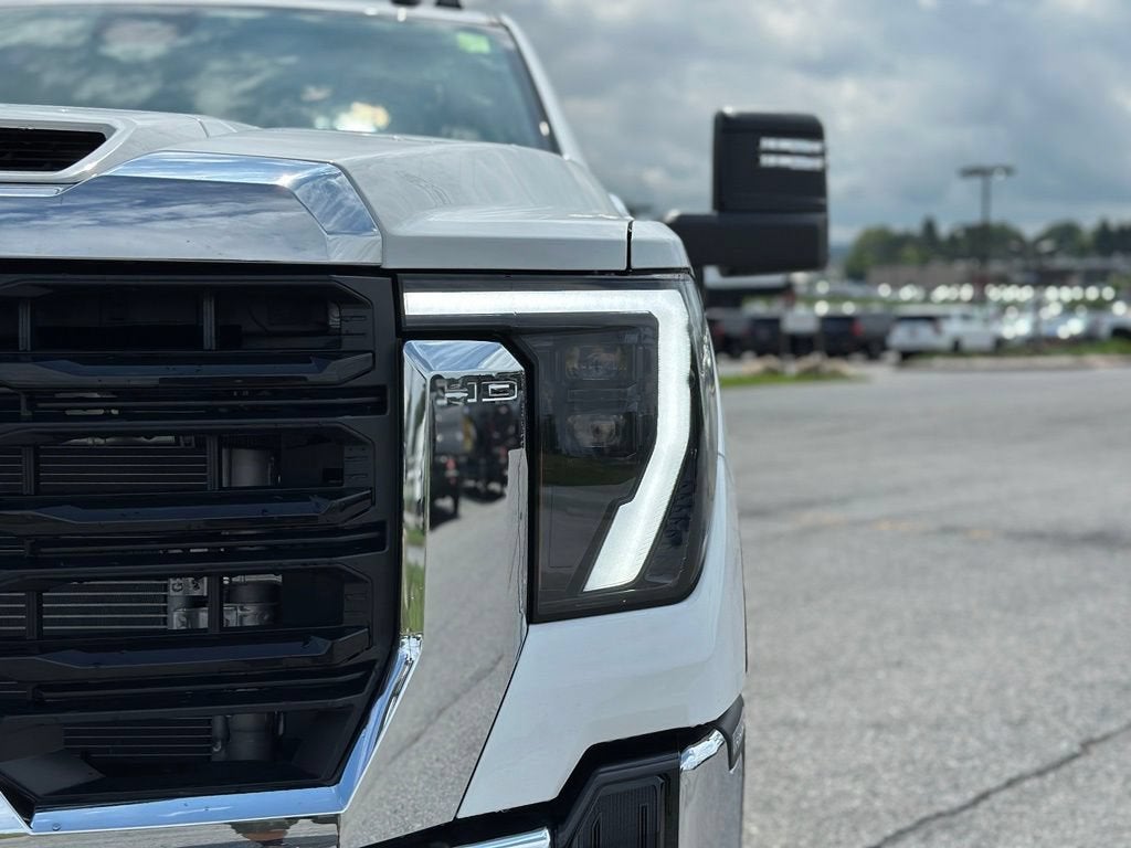 2026 GMC Sierra 3500 HD Pro