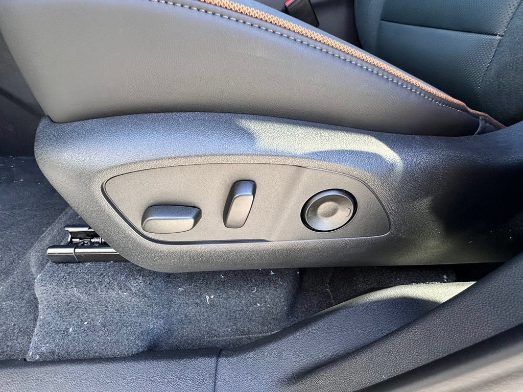 2027 GMC Acadia AT4