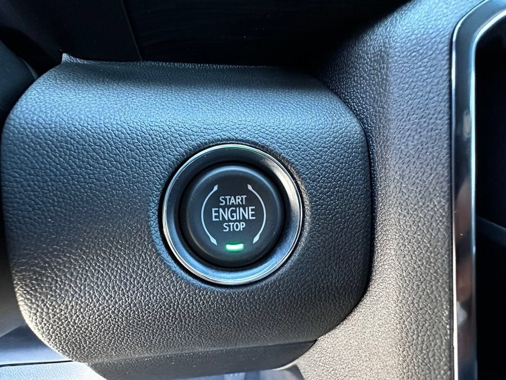 2027 GMC Acadia AT4