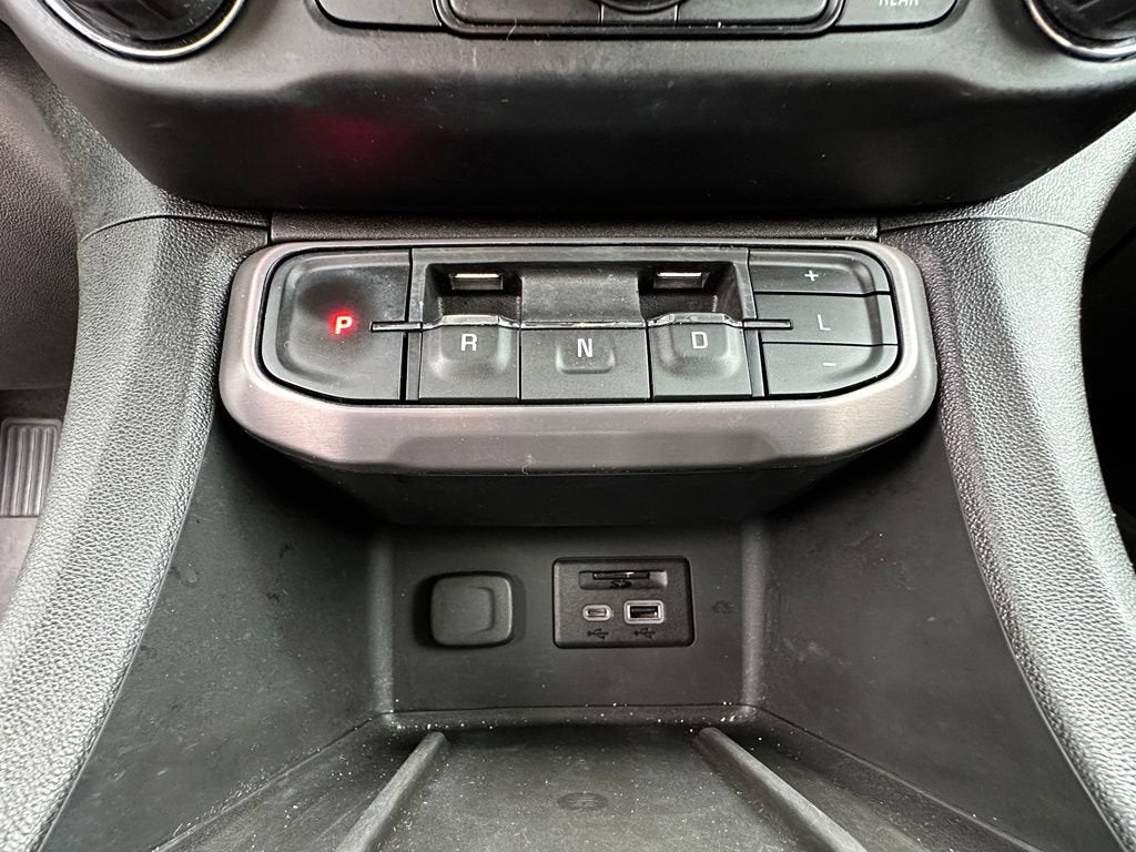 2021 GMC Acadia AT4
