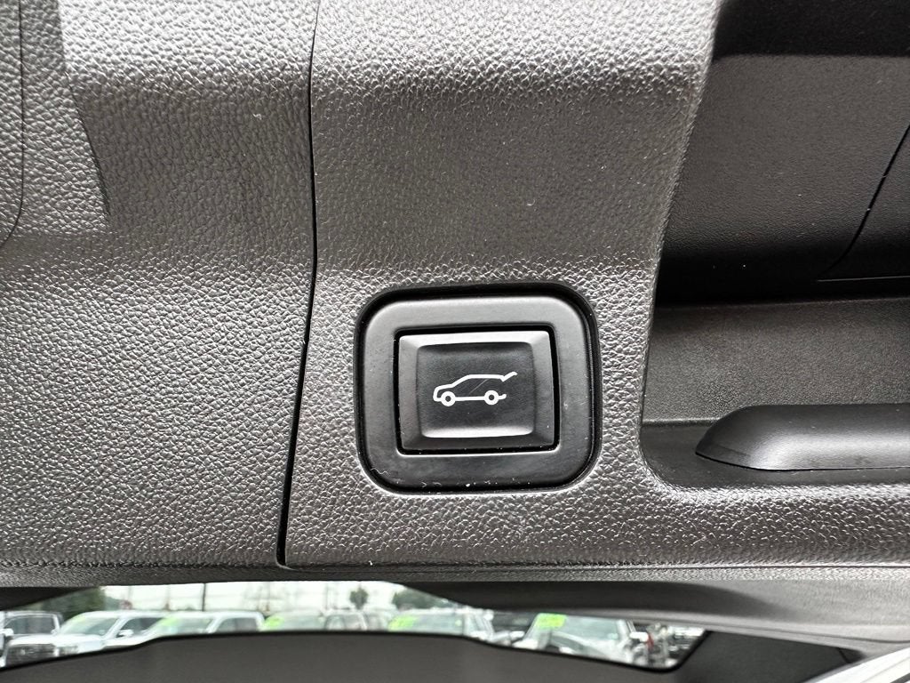 2021 GMC Acadia AT4