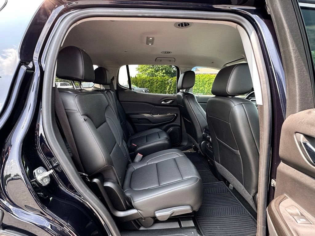 2021 GMC Acadia SLT