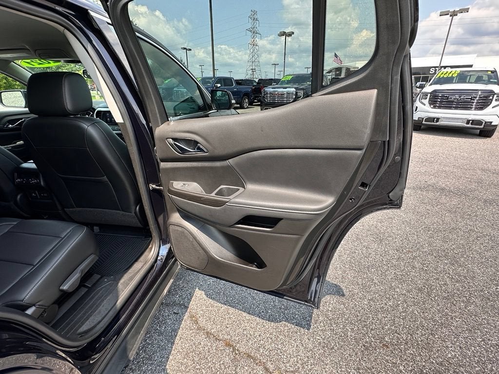 2021 GMC Acadia SLT