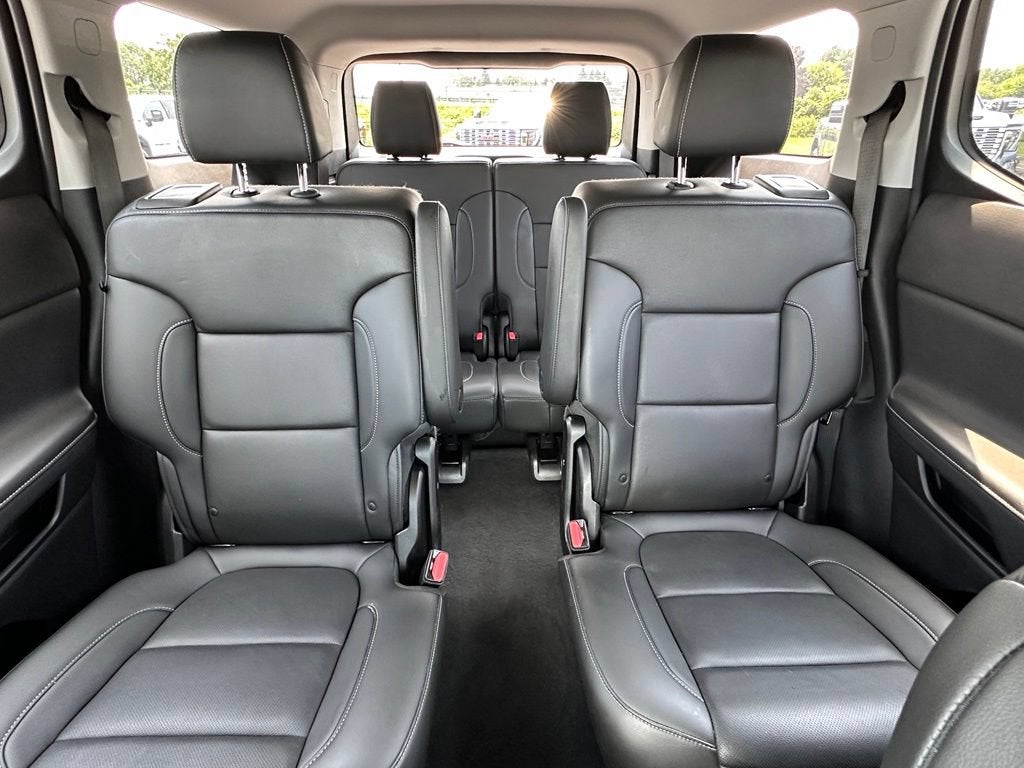 2021 GMC Acadia SLT