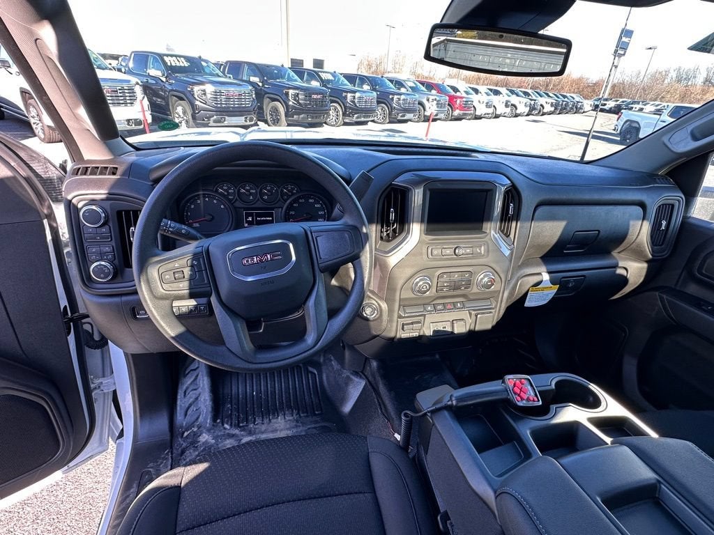 2025 GMC Sierra 2500 HD Pro