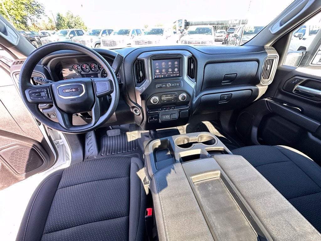 2025 GMC Sierra 2500 HD Pro