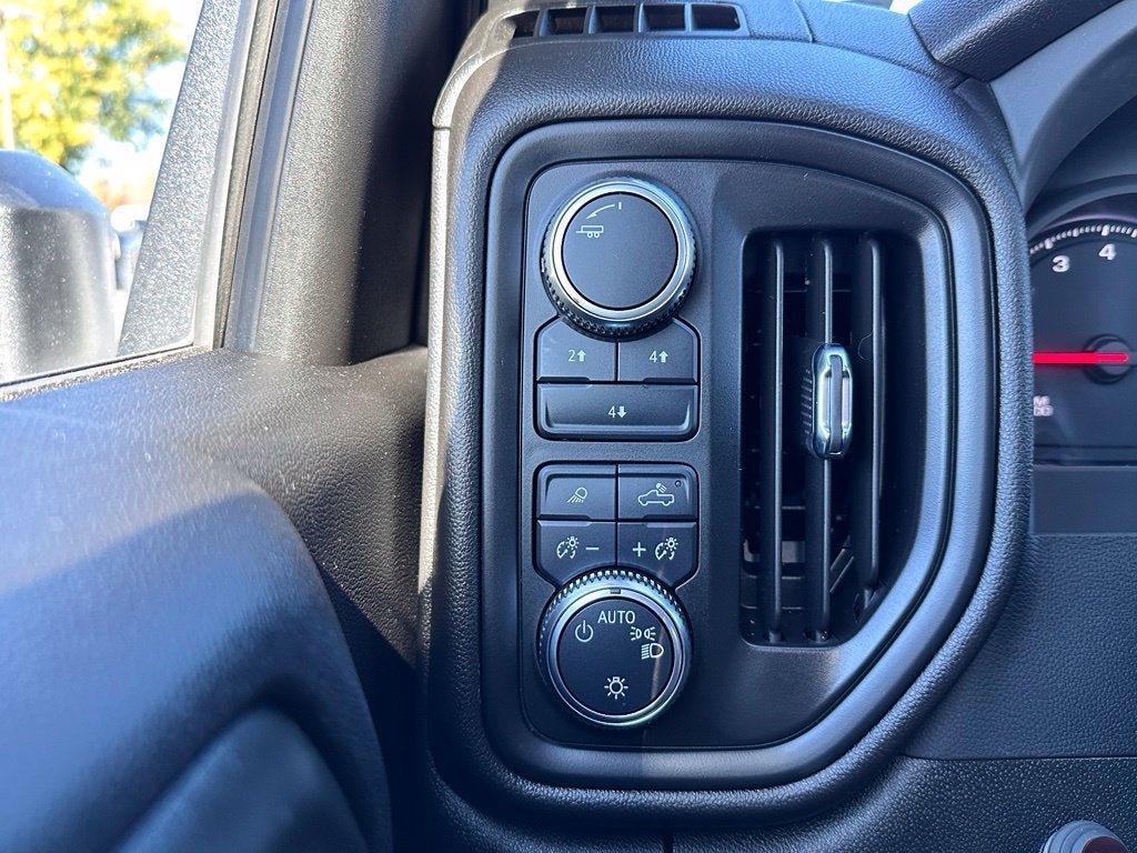 2025 GMC Sierra 2500 HD Pro