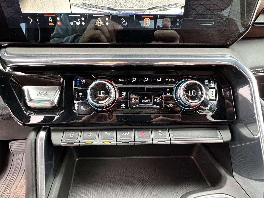 2024 GMC Sierra 3500 HD Denali Ultimate DRW