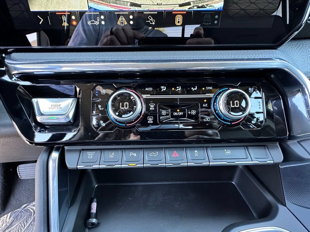 2026 GMC Sierra 3500 HD Denali DRW