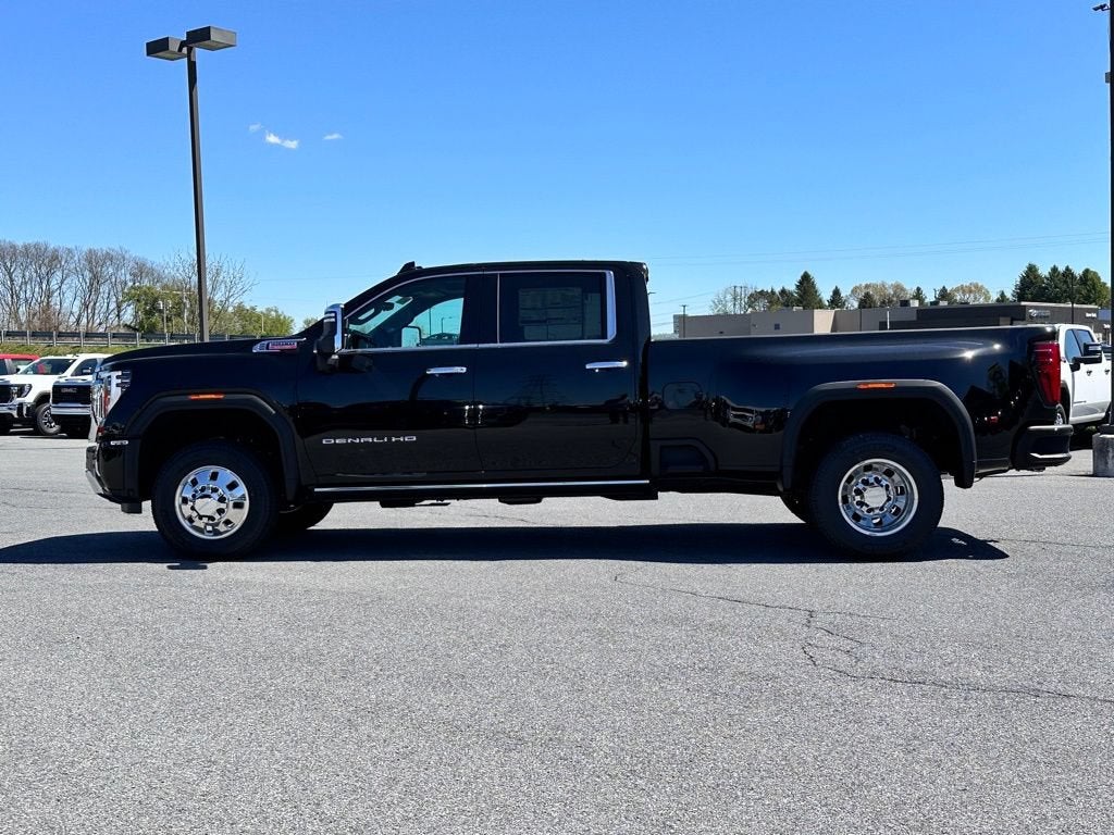 2026 GMC Sierra 3500 HD Denali DRW