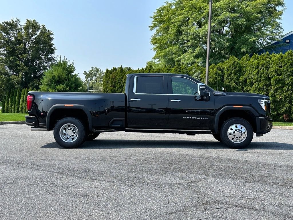 2026 GMC Sierra 3500 HD Denali Ultimate DRW