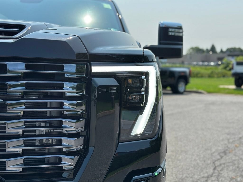 2026 GMC Sierra 3500 HD Denali Ultimate DRW