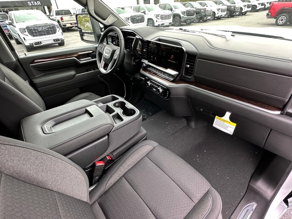 2026 GMC Sierra 2500 HD SLE