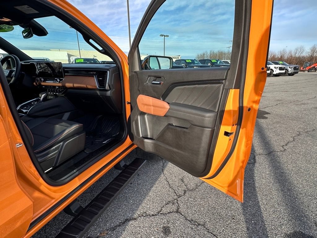 2025 GMC Canyon AT4