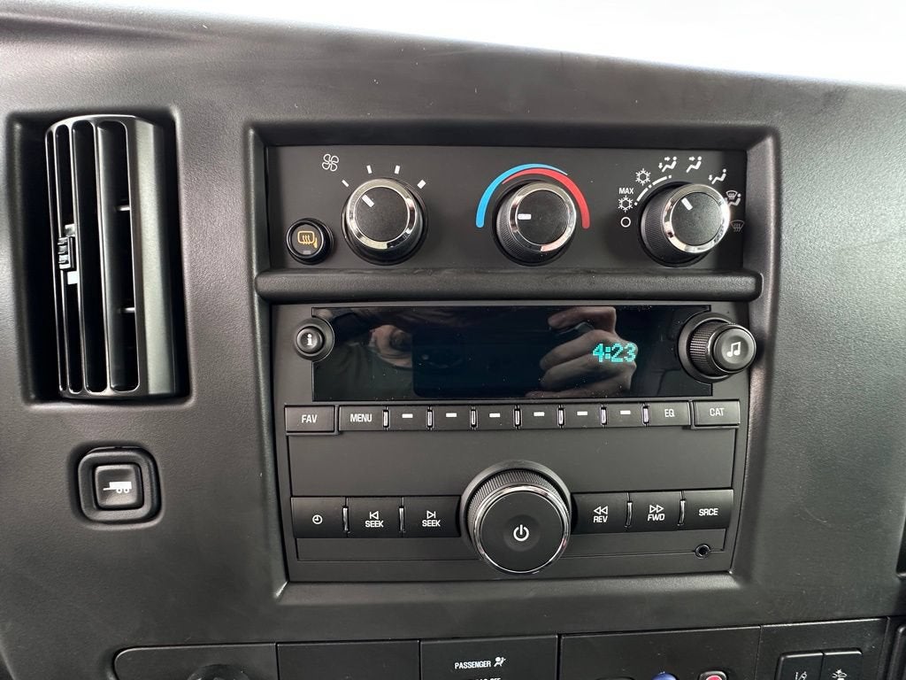 2025 GMC Savana Cargo Work Van