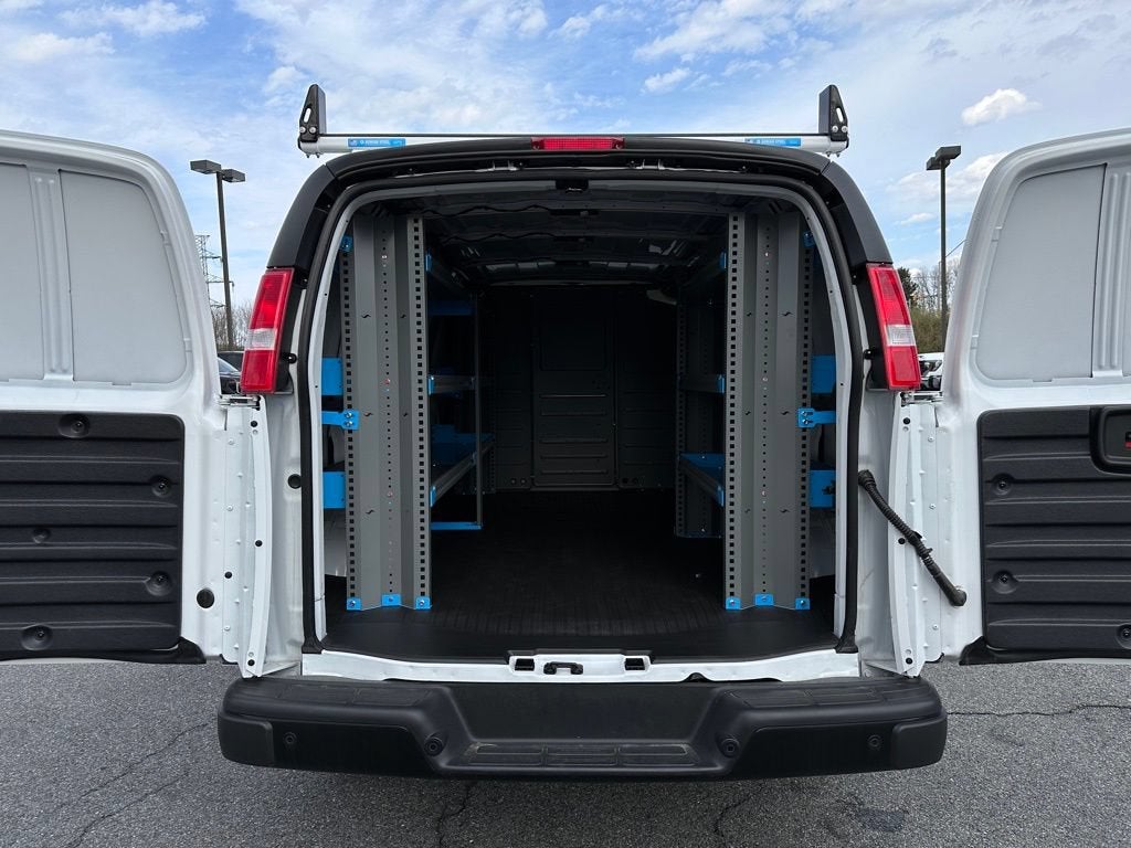 2025 GMC Savana Cargo Work Van