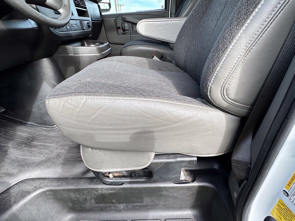 2025 GMC Savana Cargo Work Van