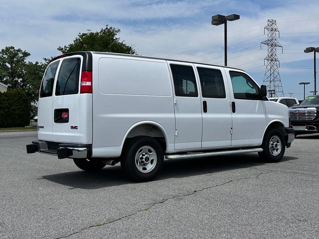 2025 GMC Savana Cargo Work Van