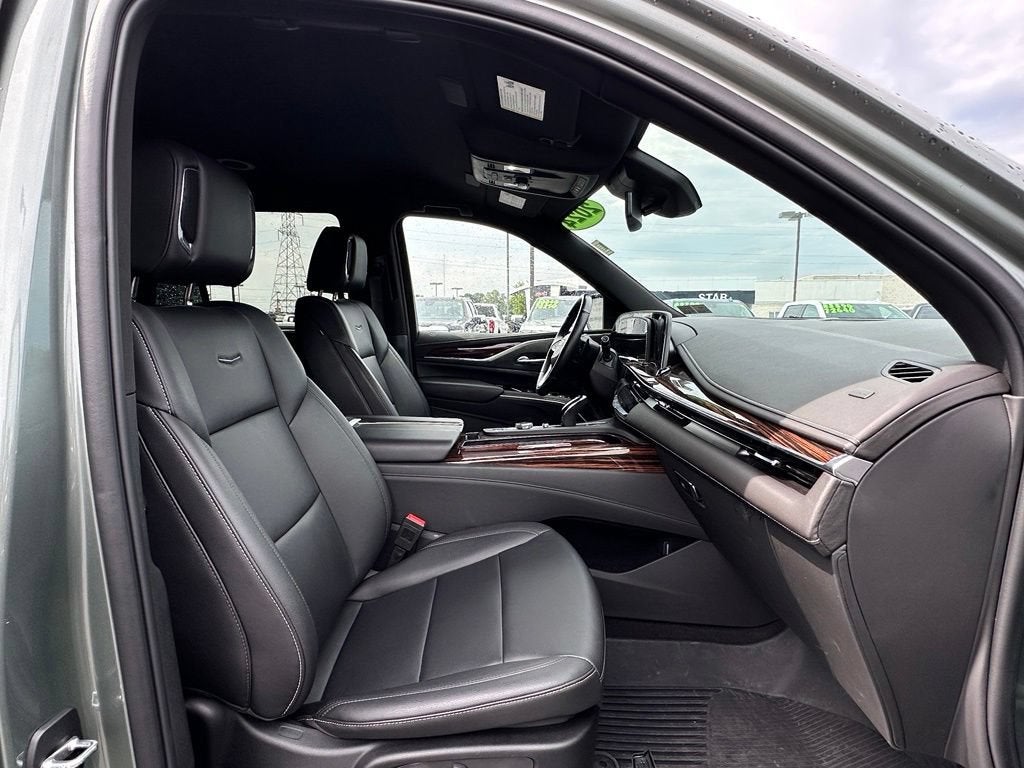 2024 Cadillac Escalade Luxury