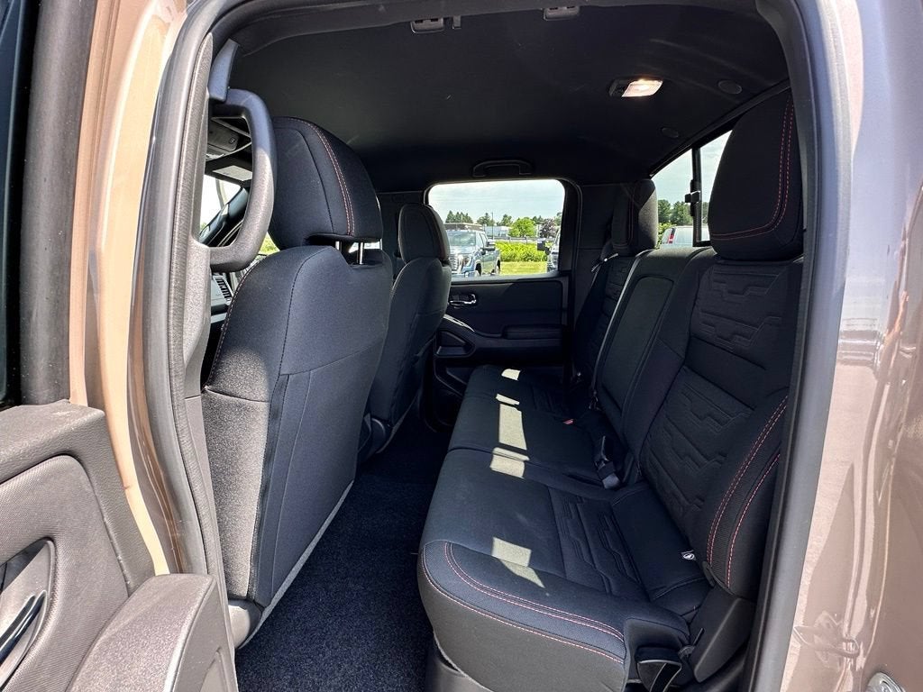 2024 Nissan Frontier Crew Cab PRO-4X 4x4