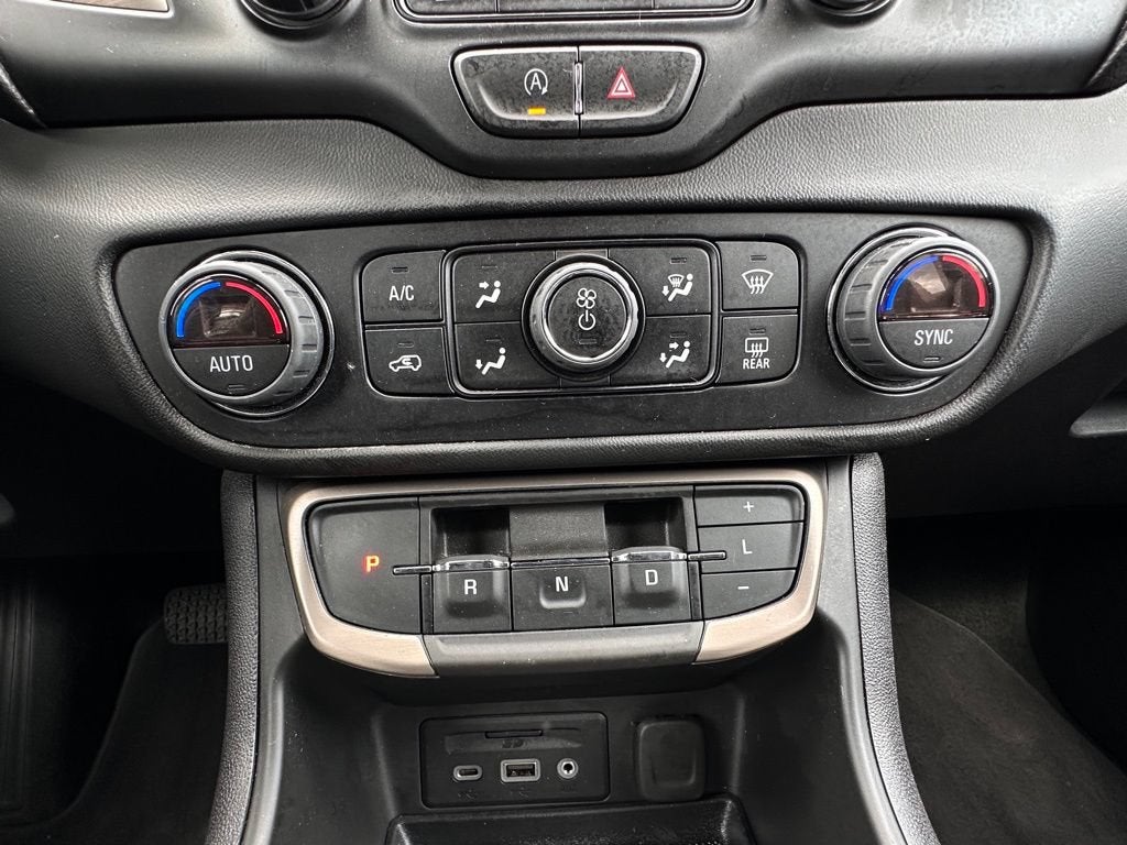 2023 GMC Terrain Denali