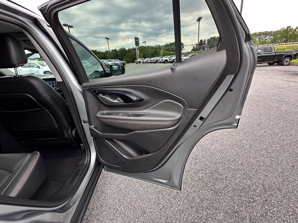 2023 GMC Terrain AT4
