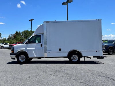 2025 GMC Savana Cutaway 3500 1WT