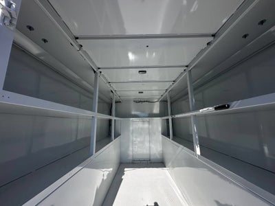 2025 GMC Savana Cutaway 3500 1WT