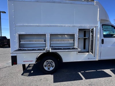 2026 GMC Savana Cutaway 3500 1WT