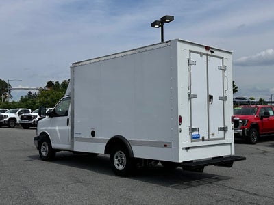 2025 GMC Savana Cutaway 3500 1WT