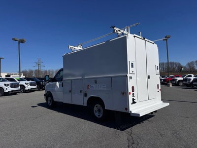 2025 GMC Savana Cutaway 3500 1WT