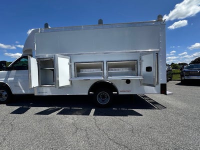 2026 GMC Savana Cutaway 4500 2WT