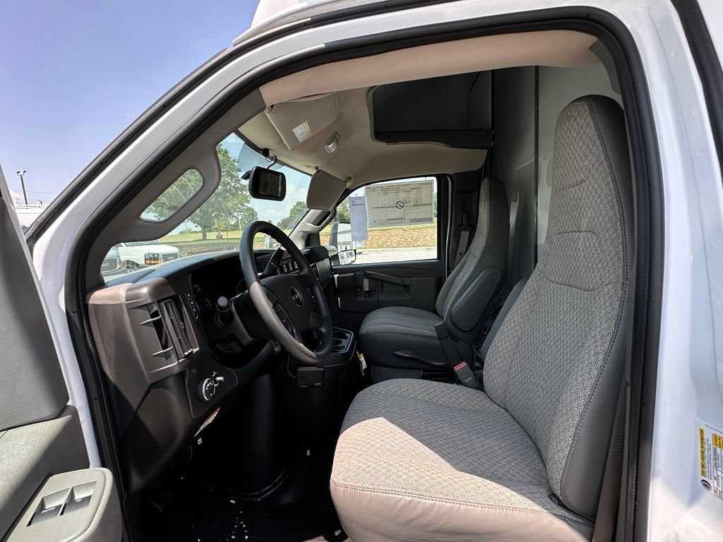 2026 GMC Savana Cutaway 4500 2WT