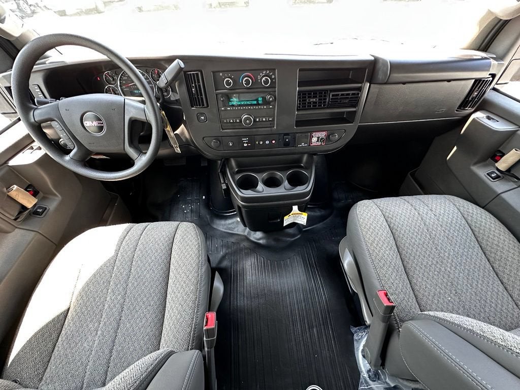 2026 GMC Savana Cutaway 4500 2WT