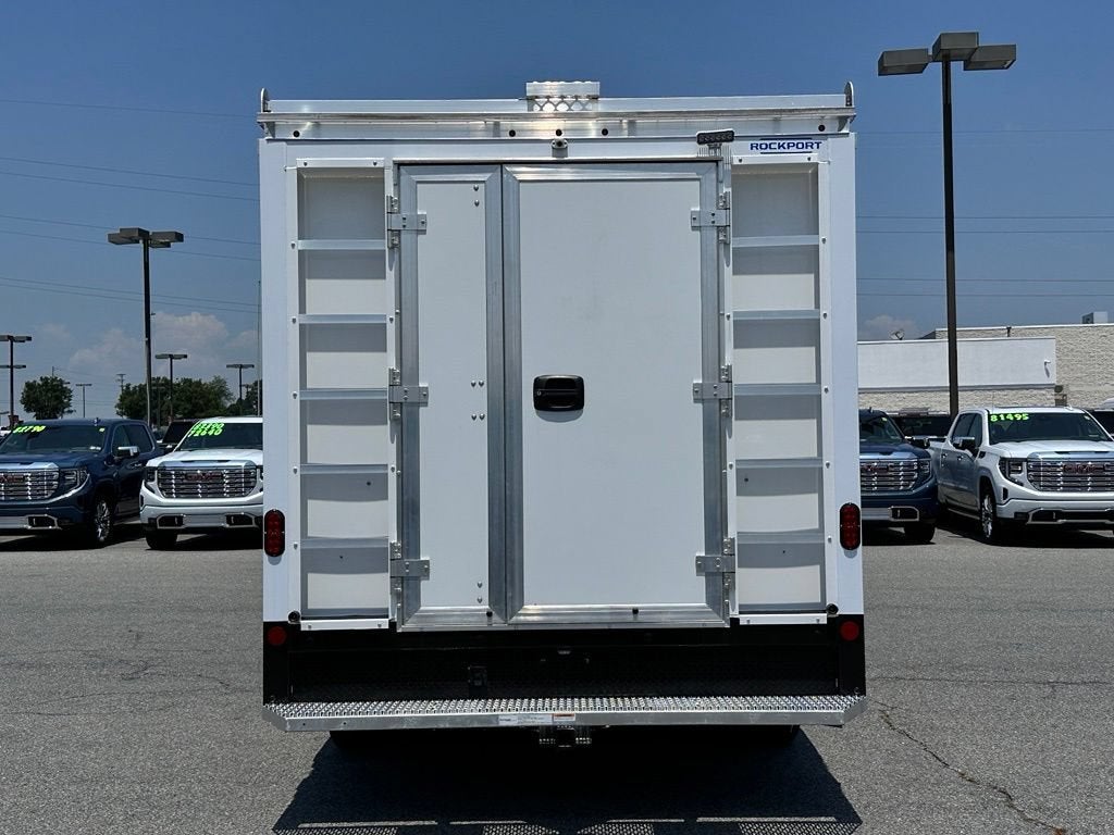2026 GMC Savana Cutaway 4500 2WT