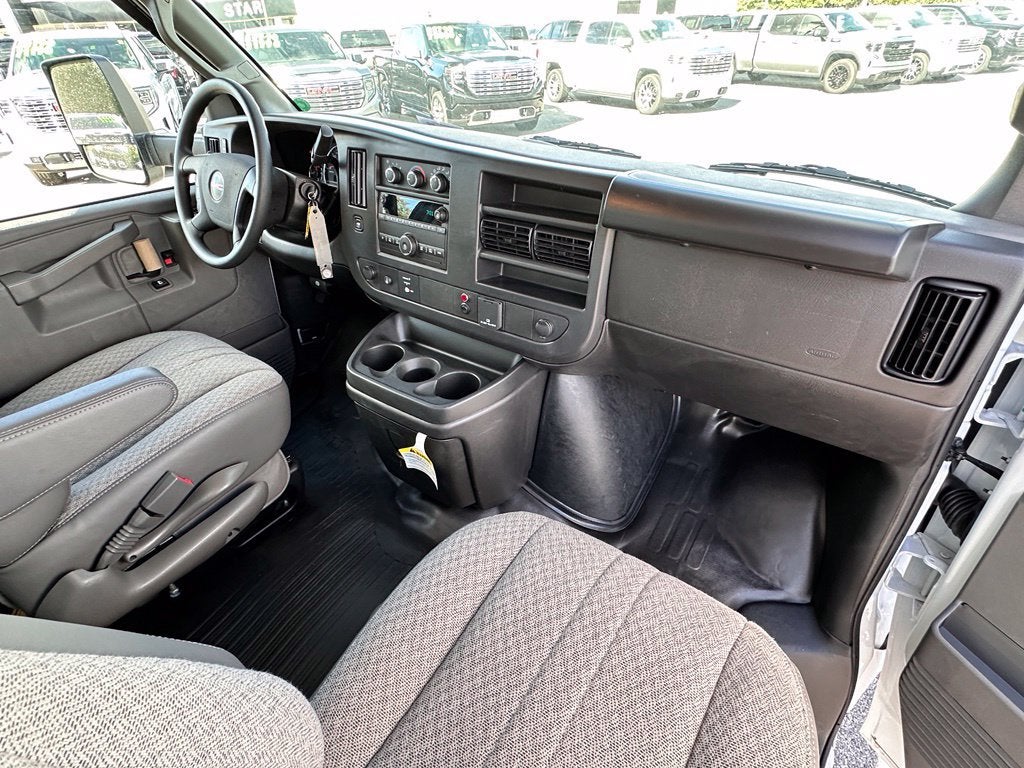 2026 GMC Savana Cutaway 4500 2WT