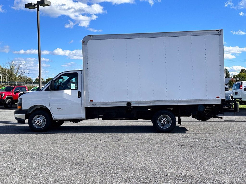 2026 GMC Savana Cutaway 4500 2WT