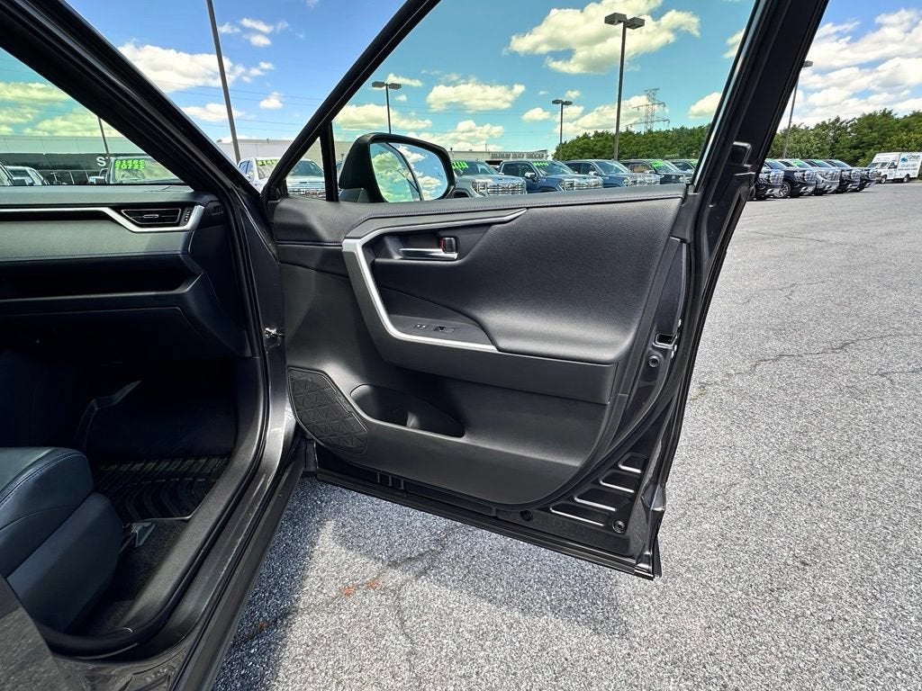 2020 Toyota RAV4 Hybrid XSE