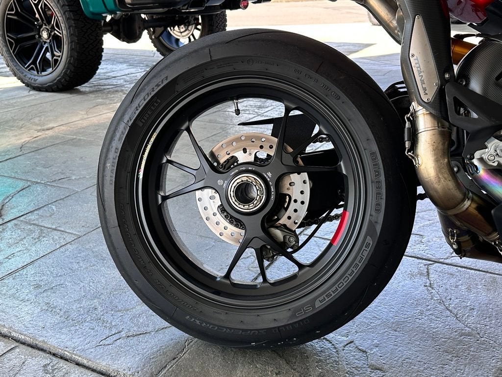 2023 Ducati Panigale Base